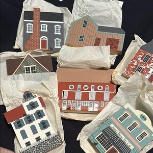 Decorative Wooden House Set. The cat’s meow series. Lot of 7